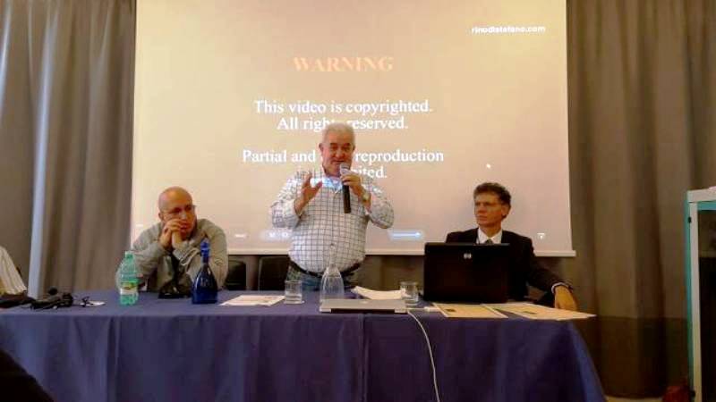 Il dr. Angelo Carannante, Presidente del CUFOM, durante unconvegno con Zanfretta e Fratini