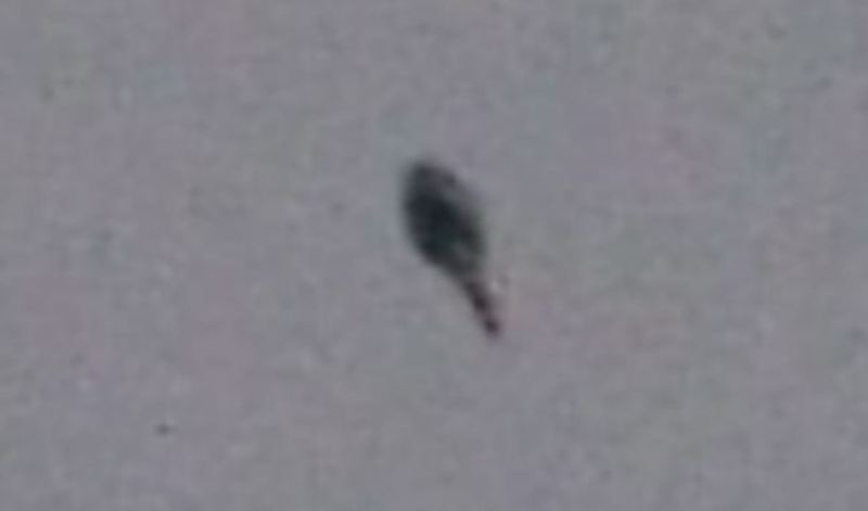 Fig. 7. Una curiosa immagine dell'ufo di Salerno. Sembra un elicottero ma...non lo è