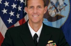 Tim Gallaudet, contrammiraglio in pensione del NOAA